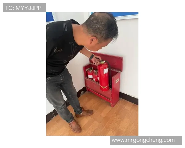 优化足球场管理制度提升场地使用效率与安全保障措施探讨